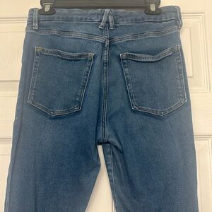 Good American Cropped Jeans with Shadow Pockets